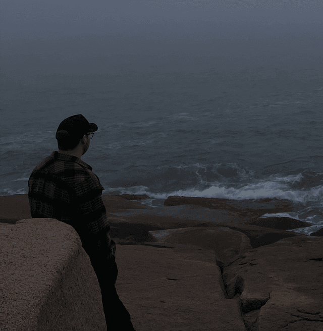 Me chilling at Boulder Beach, ME